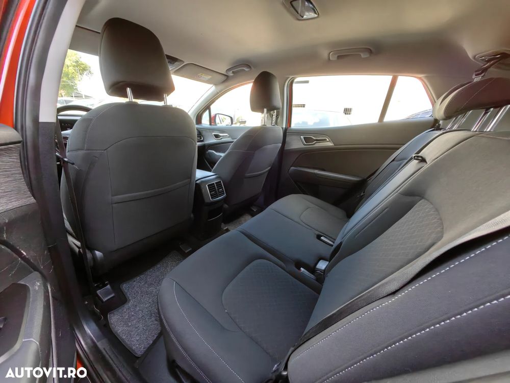 Kia Sportage 1.6 DSL MHEV 7DCT HP 4x2 Business Line - 17