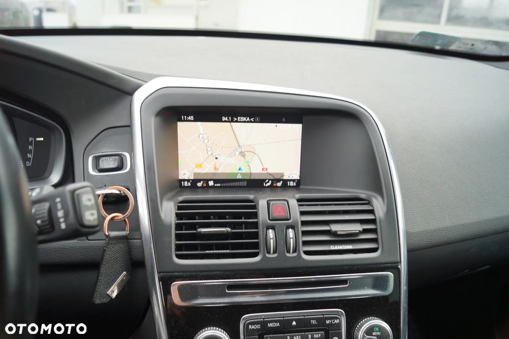 Volvo XC 60 D3 Drive-E Momentum - 31