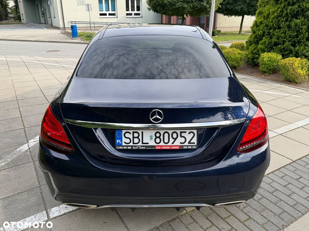 Mercedes-Benz Klasa C 160 9G-TRONIC AMG Line - 14
