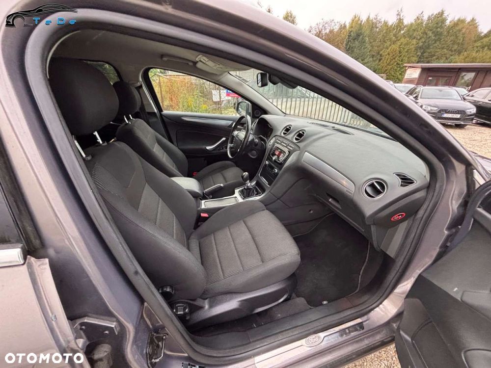 Ford Mondeo 1.6 T Platinium X Plus (Titanium) - 28