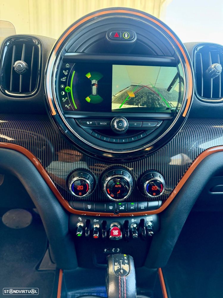 MINI Countryman Cooper SD ALL4 Yours Auto - 40