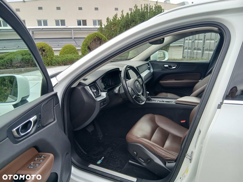 Volvo XC 60 T6 GPF AWD Inscription - 10