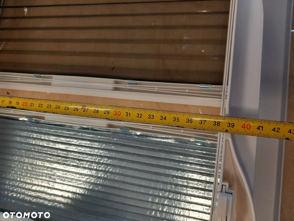 OKNO DACHOWE DOMETIC Z PODWÓJNĄ ROLETĄ 38X38 CM 48X48 CM - 17