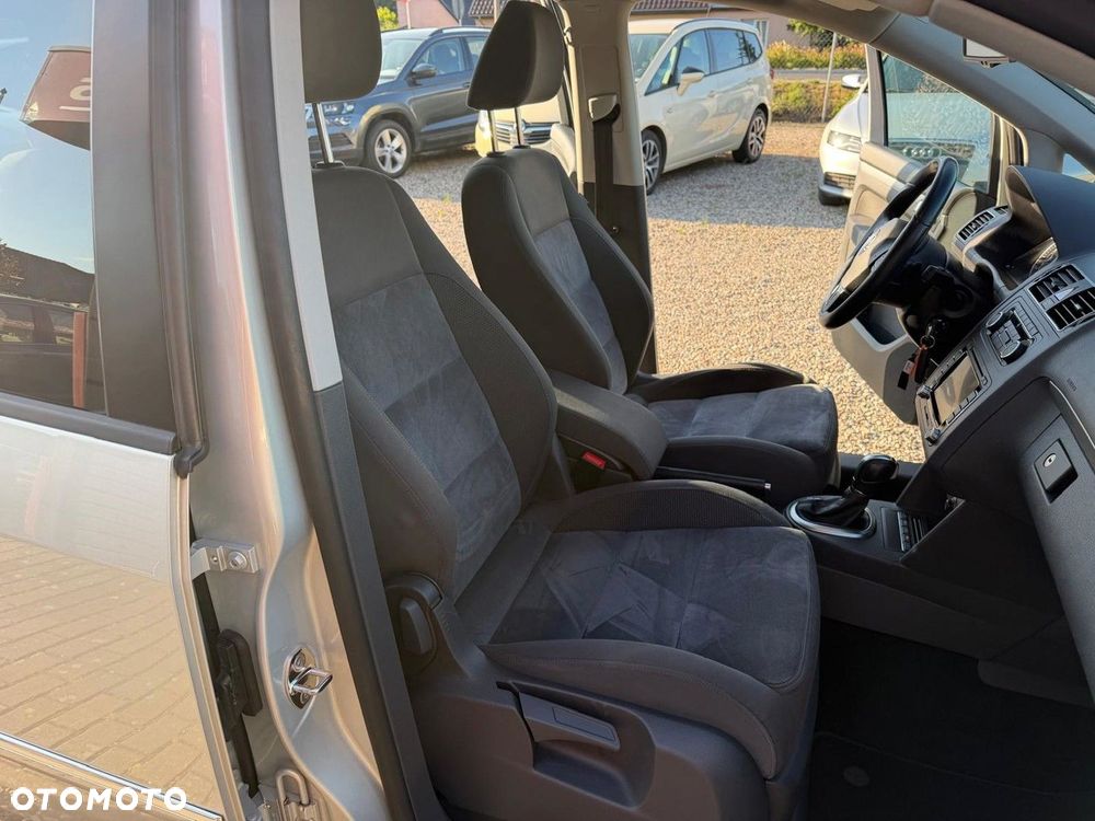 Volkswagen Touran 1.4 TSI Highline DSG - 31