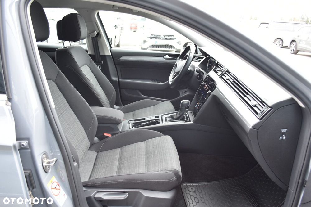Volkswagen Passat 2.0 TSI Business DSG - 35