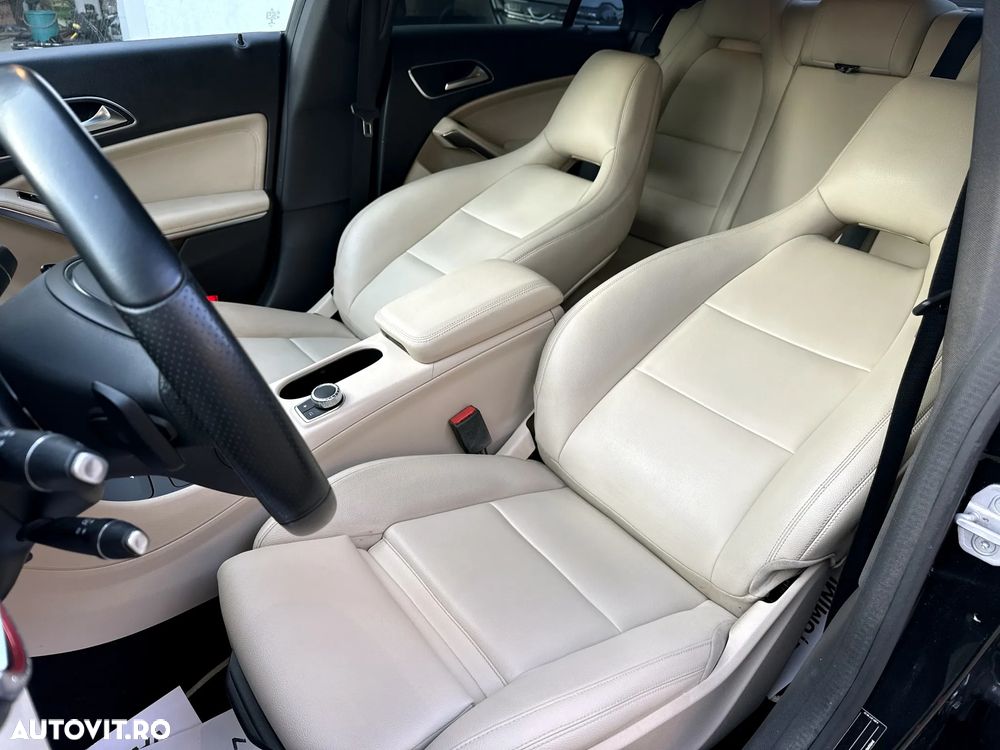 Mercedes-Benz CLA - 12