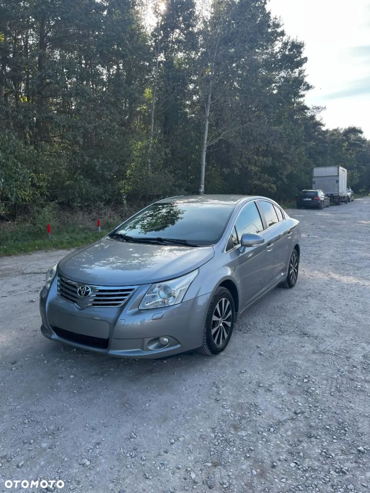 Toyota Avensis 1.8 Luna EU5 - 1