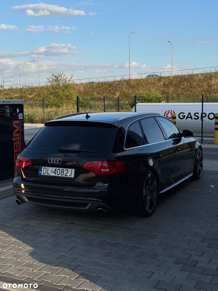 Audi A4 Avant - 15