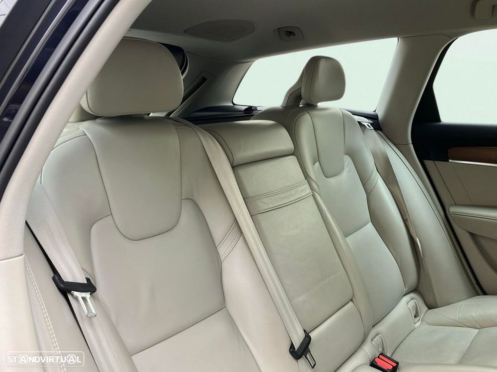 Volvo V90 - 16