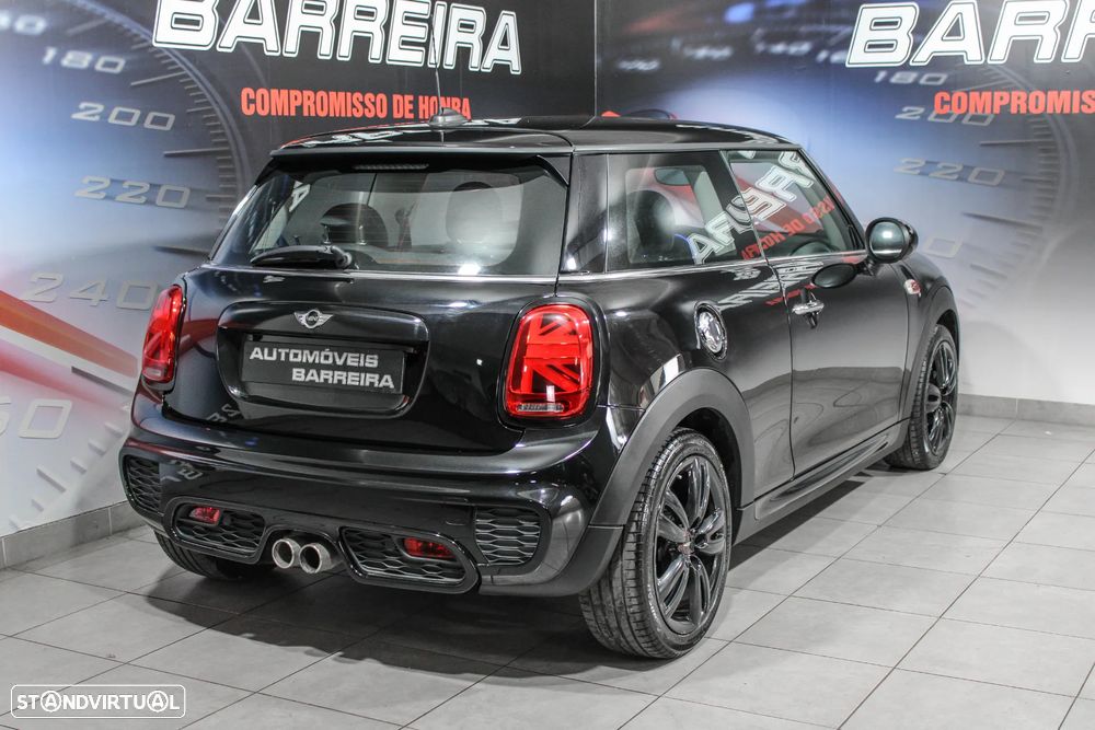 MINI 3 Portas One D - 12