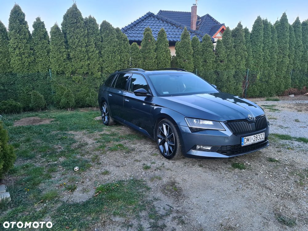 Skoda Superb 2.0 TDI Sportline DSG - 9