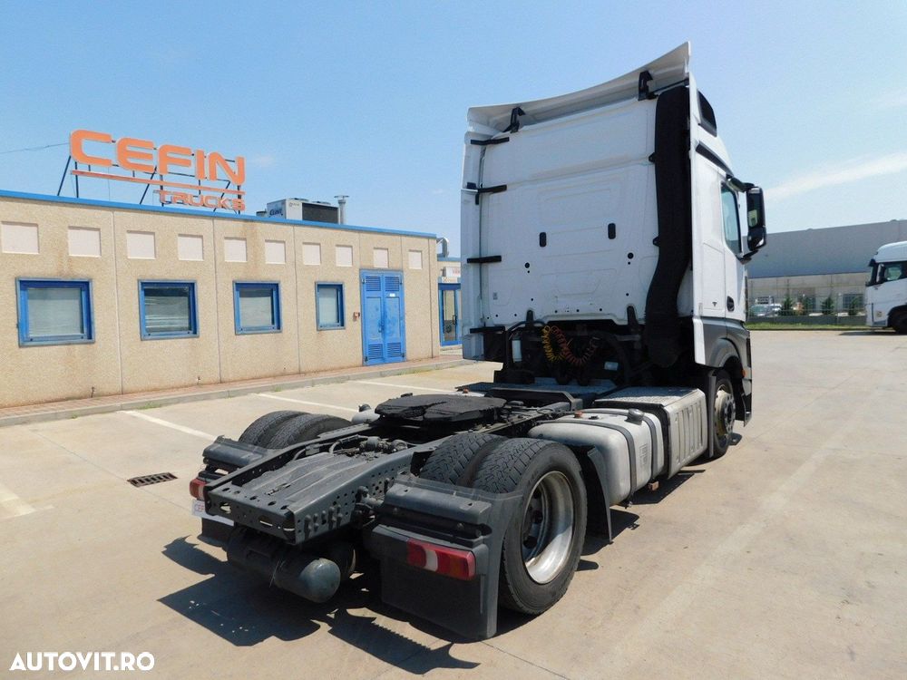 Mercedes-Benz Actros - 3