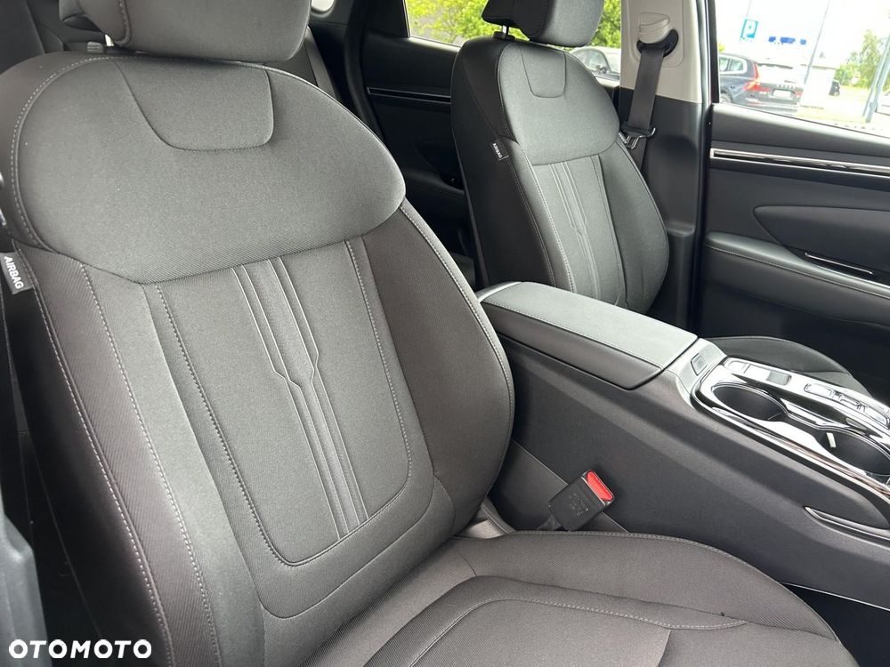 Hyundai Tucson 1.6 T-GDi HEV Executive 2WD - 22