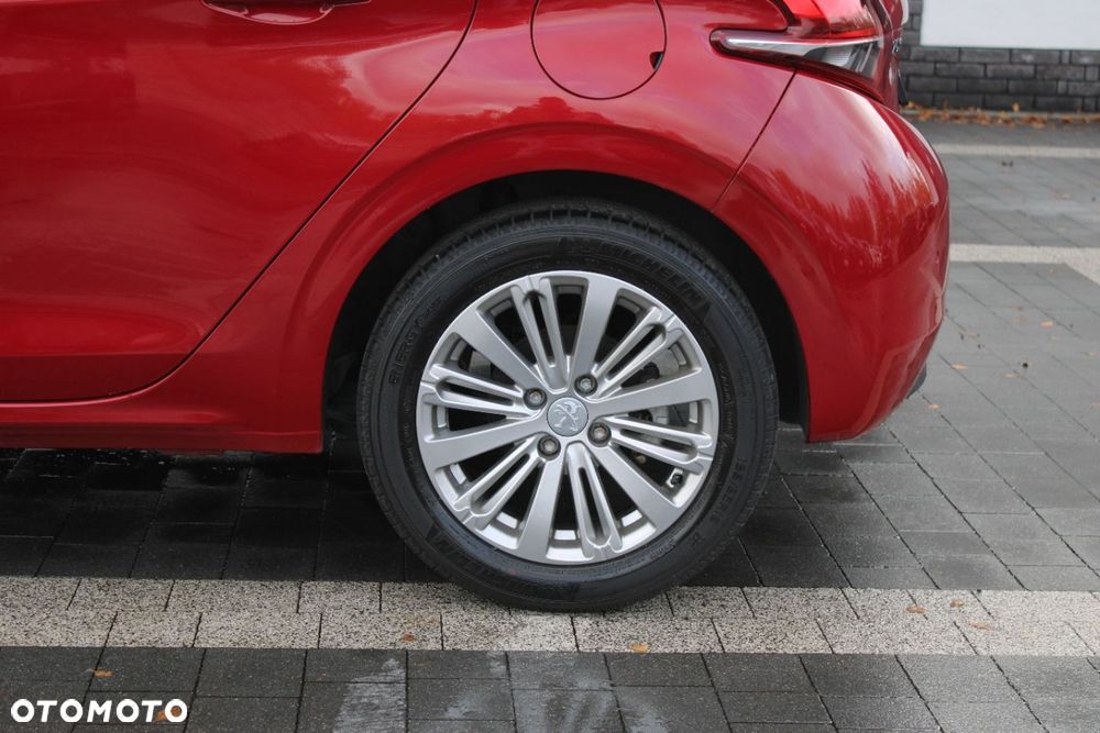 Peugeot 208 - 20