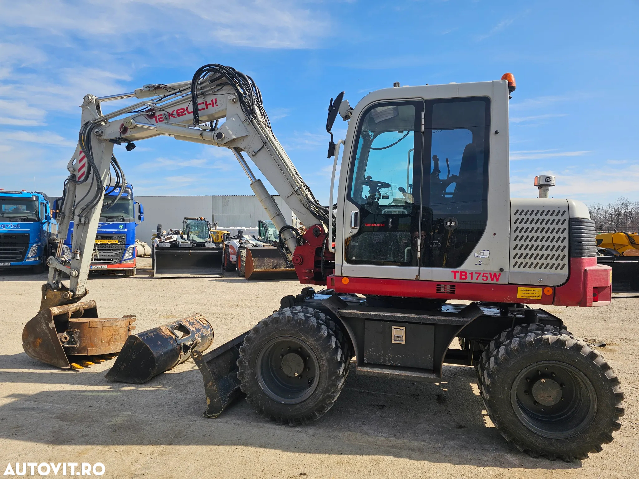 Takeuchi TB175W excavator pe roti 4 cupe  pe pneuri buldoexcavator - 8