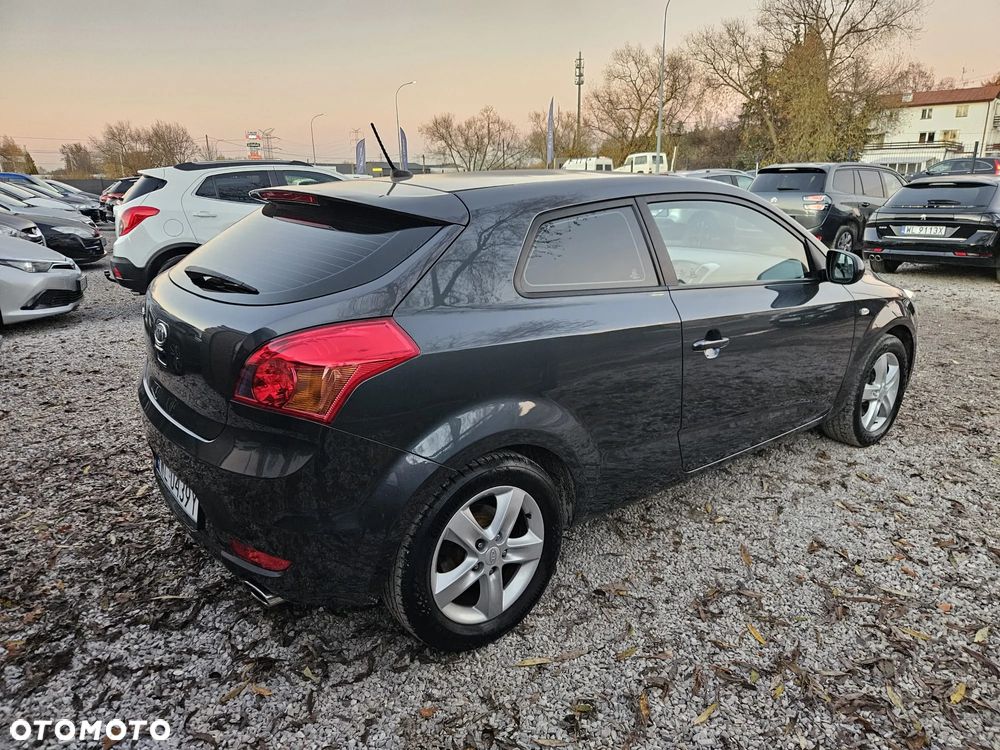 Kia ProCeed 1.4 L - 13