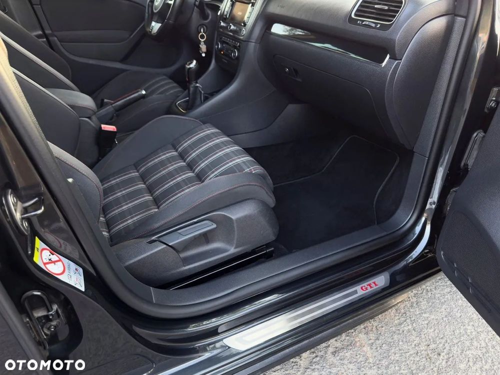 Volkswagen Golf ver-vi-2-0-tsi-gti - 31