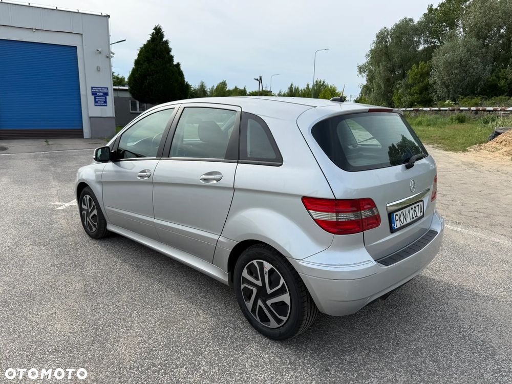 Mercedes-Benz Klasa B 180 CDI Special Edition - 25