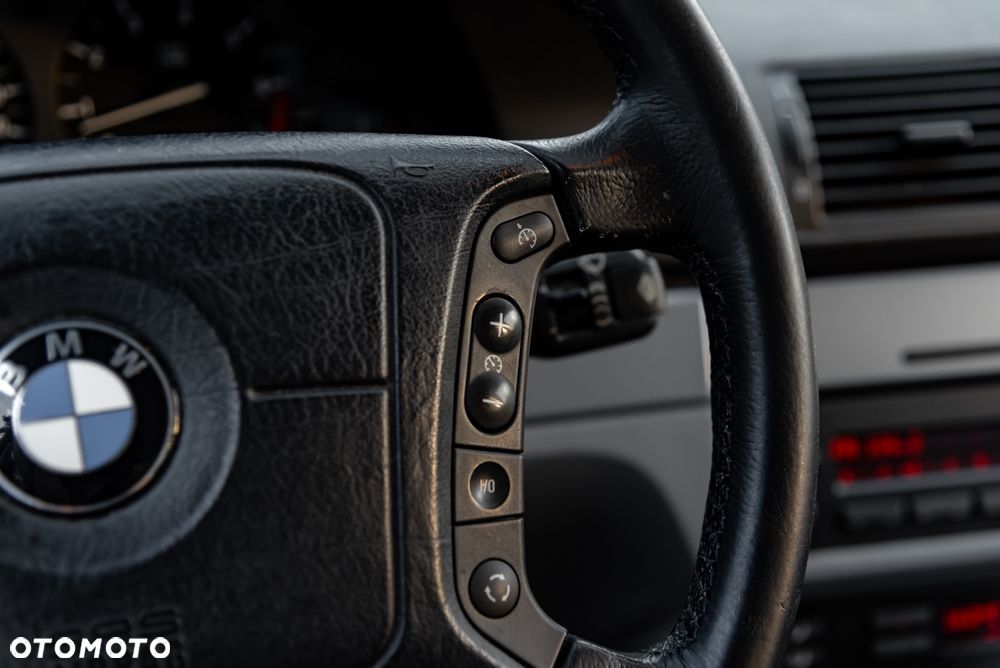 BMW Seria 5 - 34