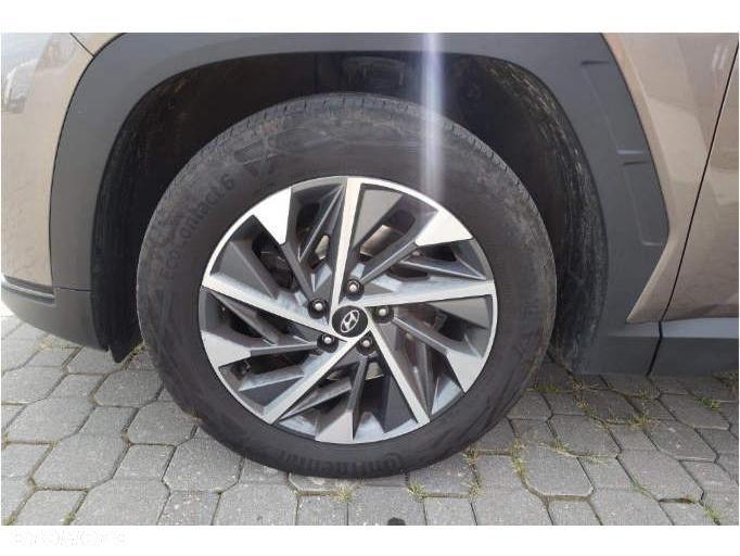 Hyundai Tucson - 16