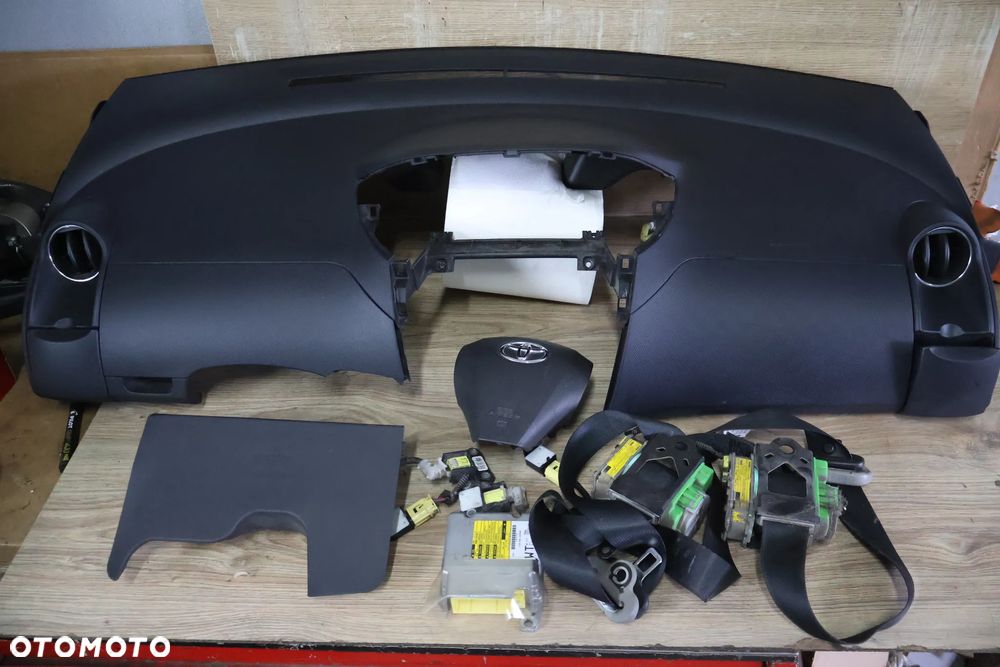 TOYOTA YARIS II LIFT 09-11 DESKA ROZDZIELCZA KONSOLA PASY AIRBAG KOMPLET EUROPA - 1