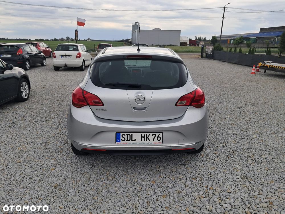 Opel Astra 1.6 Exklusiv - 6