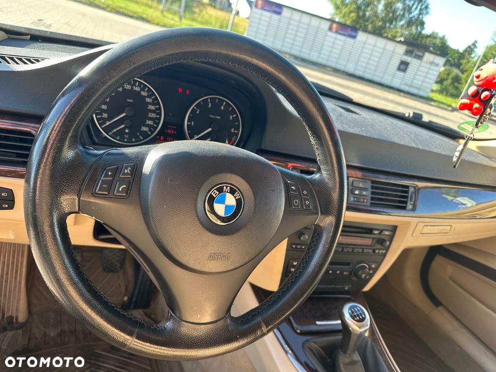 BMW Seria 3 - 22