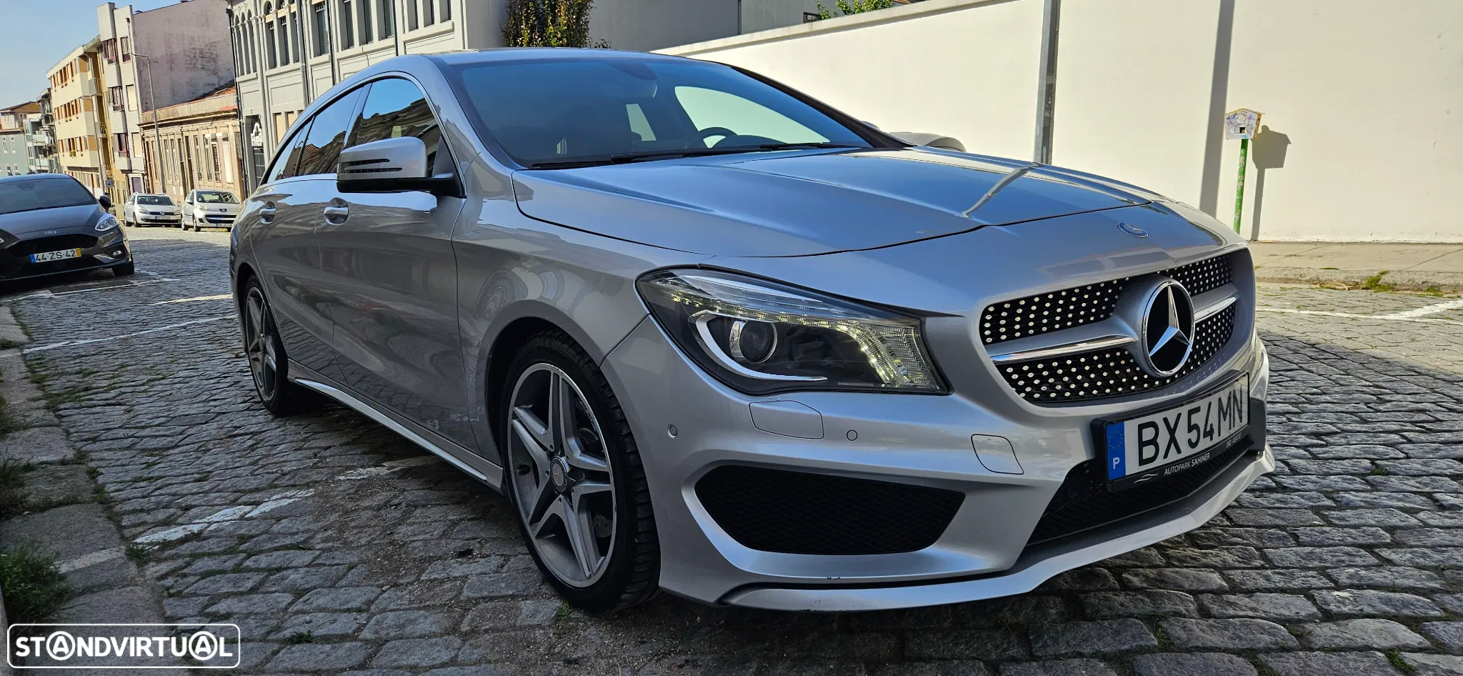 Mercedes-Benz CLA 220 Shooting Brake (CDI) d 4Matic 7G-DCT AMG Line - 2