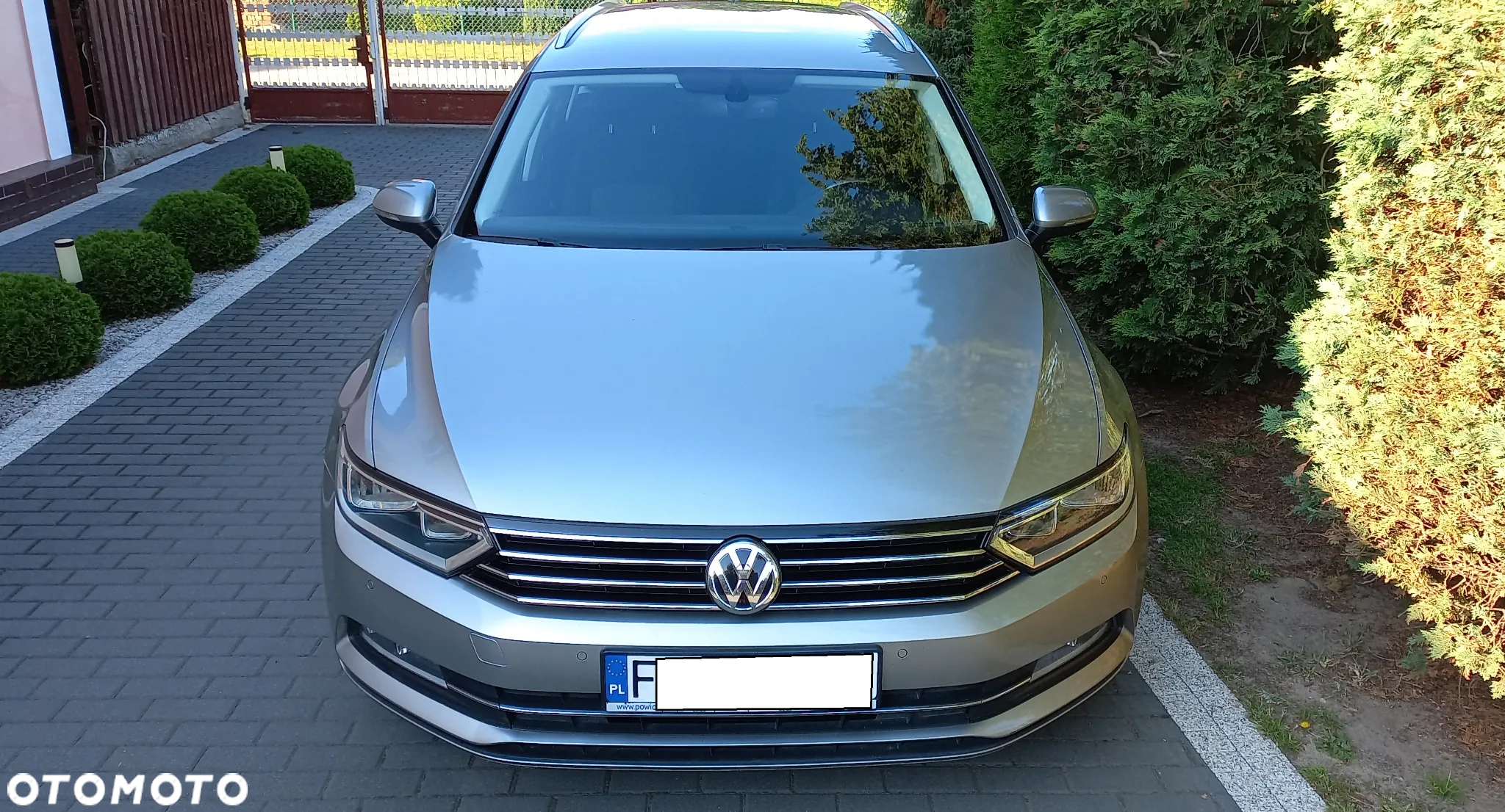 Volkswagen Passat - 4