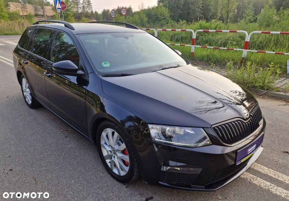 Skoda Octavia Combi 2.0 TDI (Green tec) RS - 35