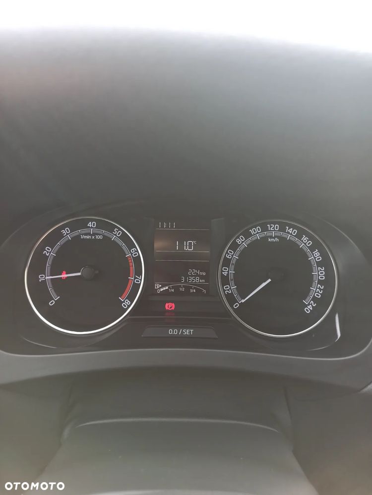 Skoda RAPID - 11