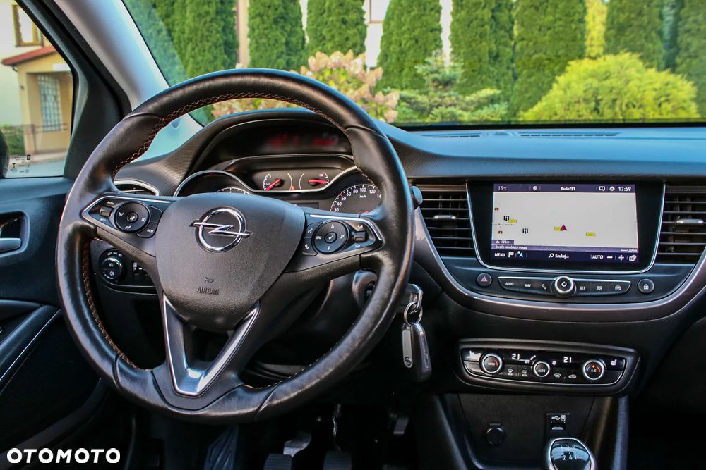 Opel Crossland X 1.2 T Design Line S&S - 26
