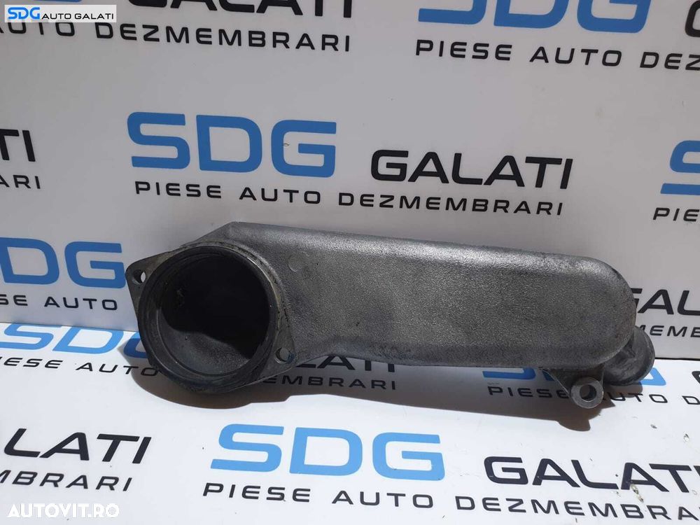 Corp Carcasa Termostat Apa Audi A4 B6 2.5 AYM AKE BFC BCZ BDG BAU BDH 2001 - 2005 Cod 059121121D [D0373] - 2