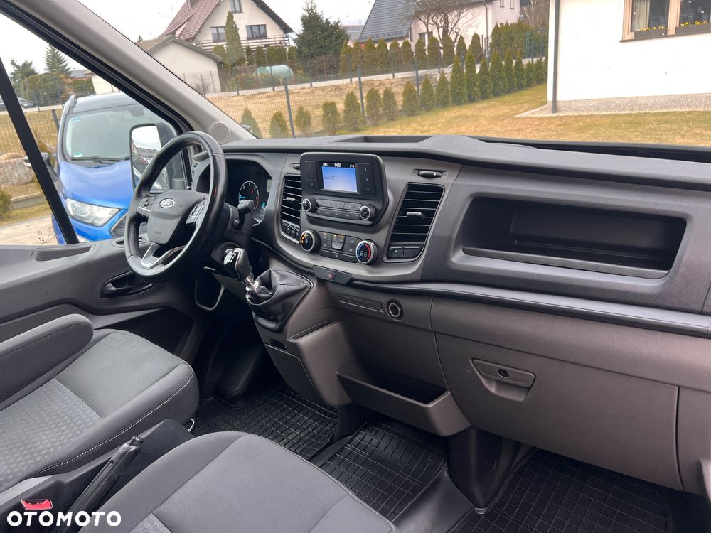 Ford Transit - 12