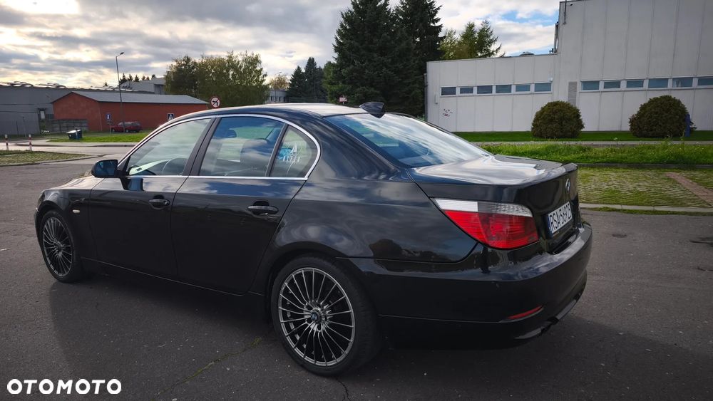 BMW Seria 5 520i - 13