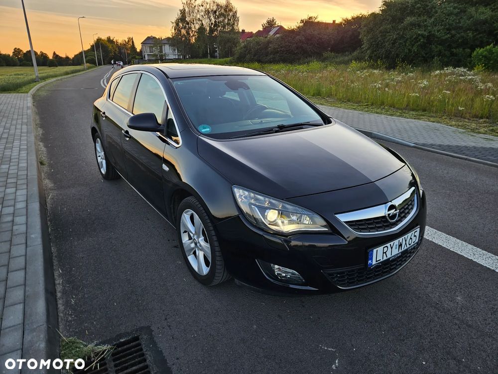 Opel Astra 1.4 Turbo ecoFLEX Start/Stop Active - 2