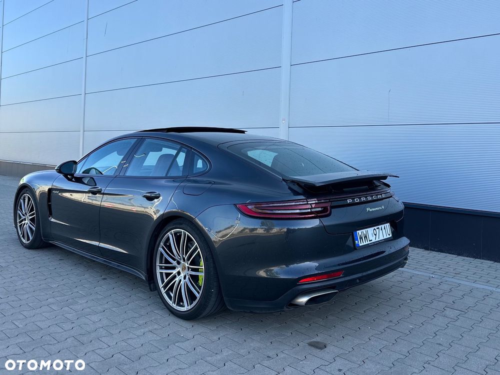 Porsche Panamera 4 E-Hybrid Platinum Edition - 19