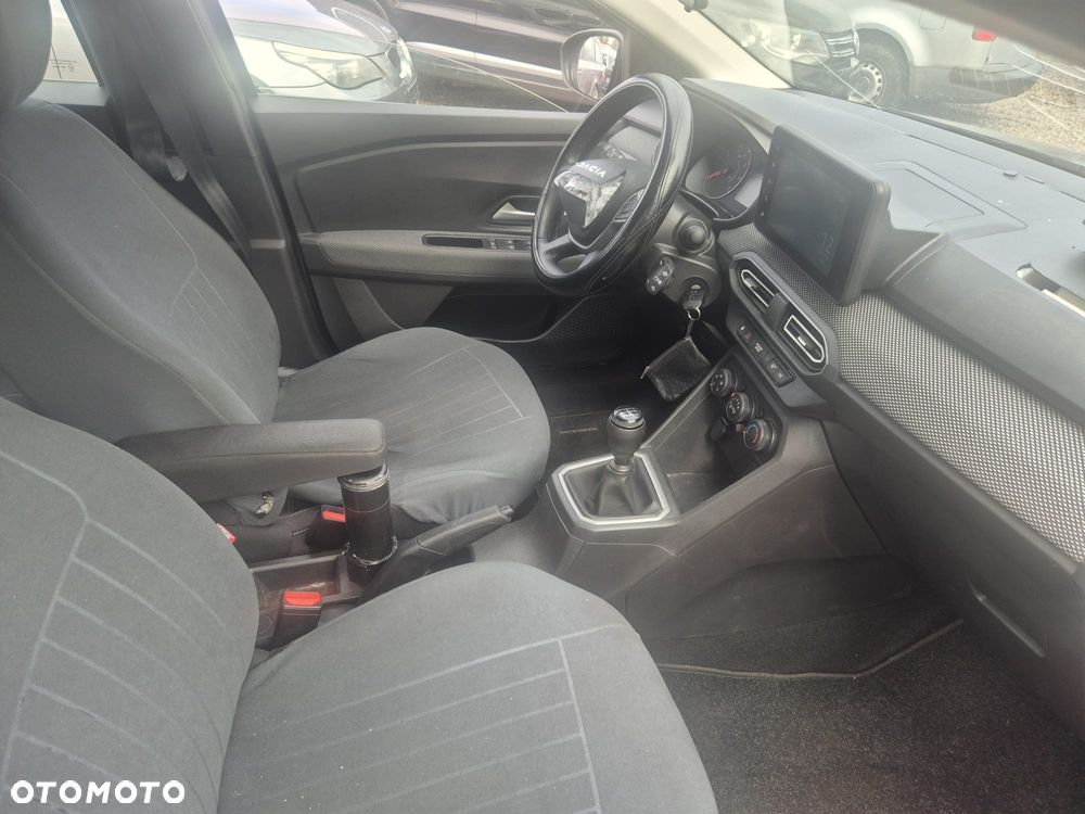 Dacia Sandero TCe 90 Essential - 9