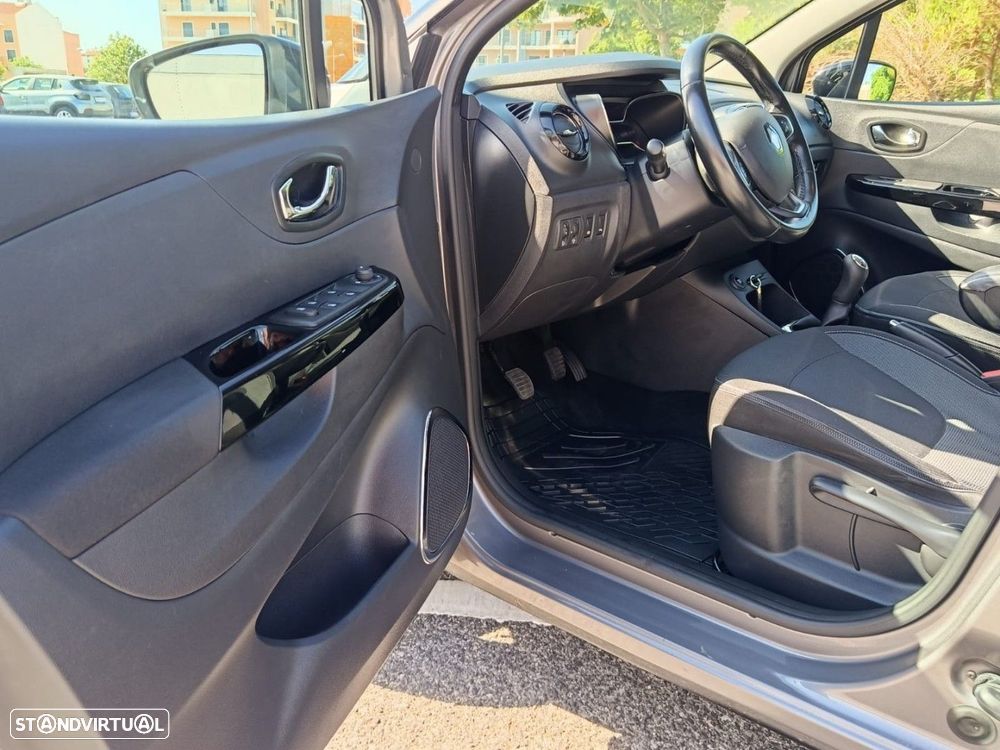 Renault Captur 1.5 dCi Exclusive C/Pneu - 18