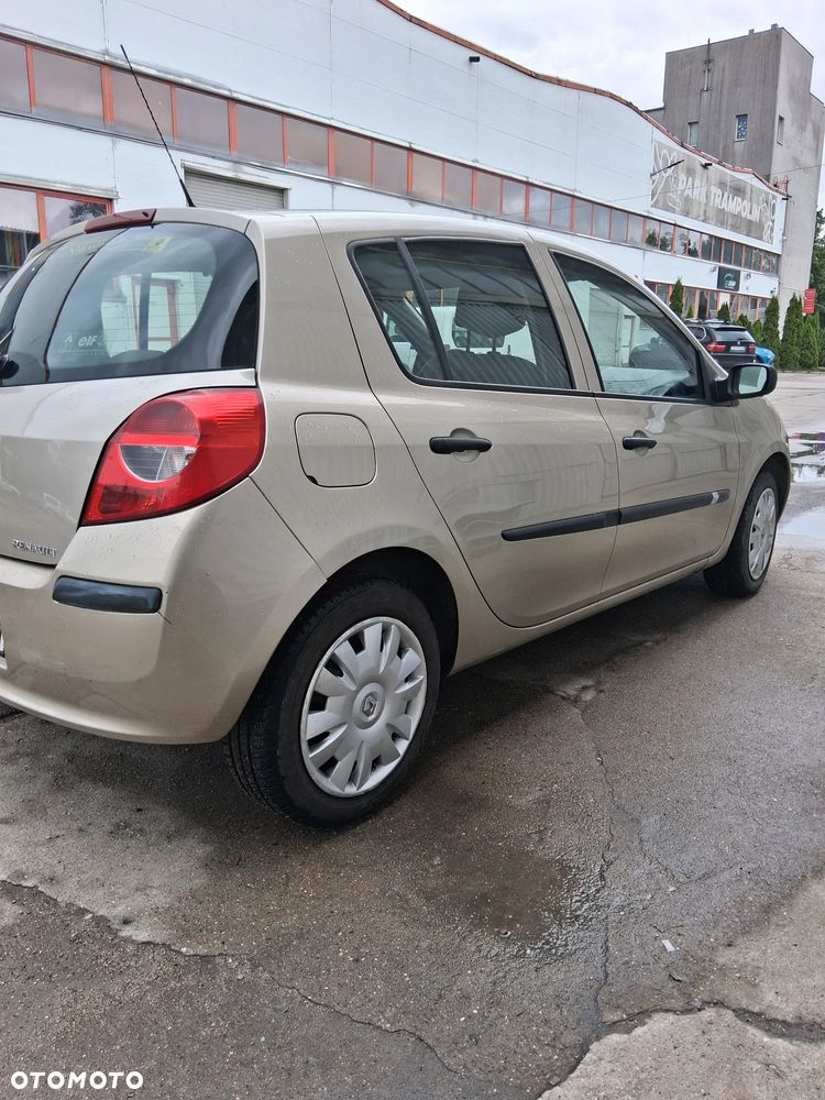Renault Clio 1.4 16V Extreme - 5