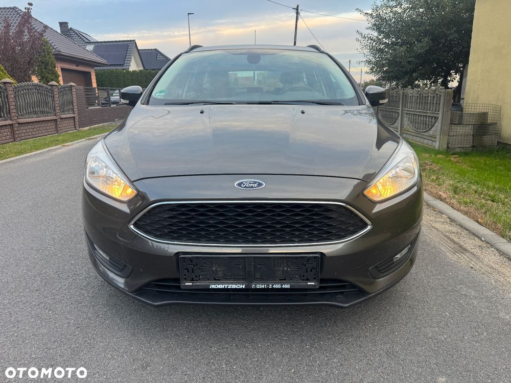 Ford Focus 2016 photo 2