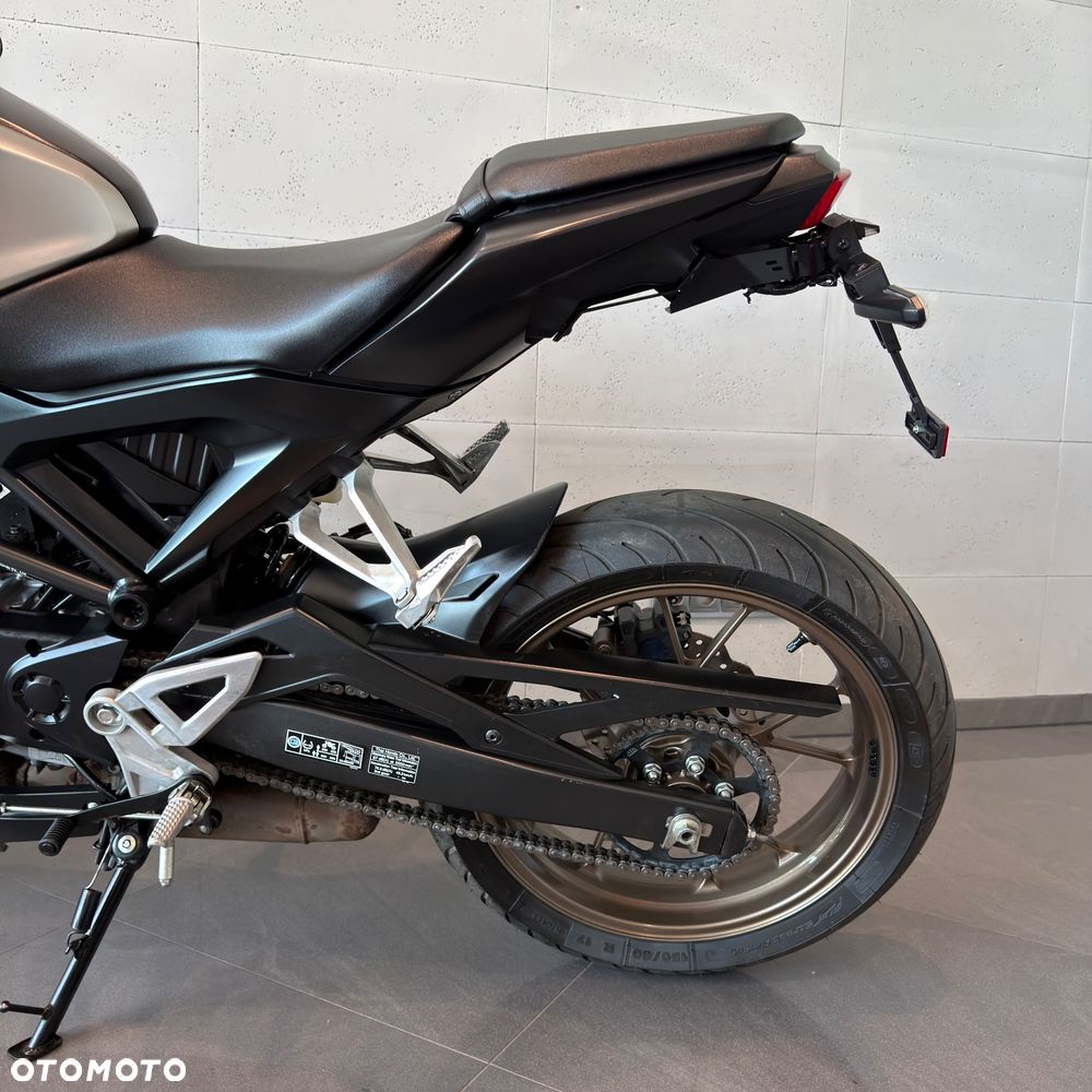 Honda CB - 11