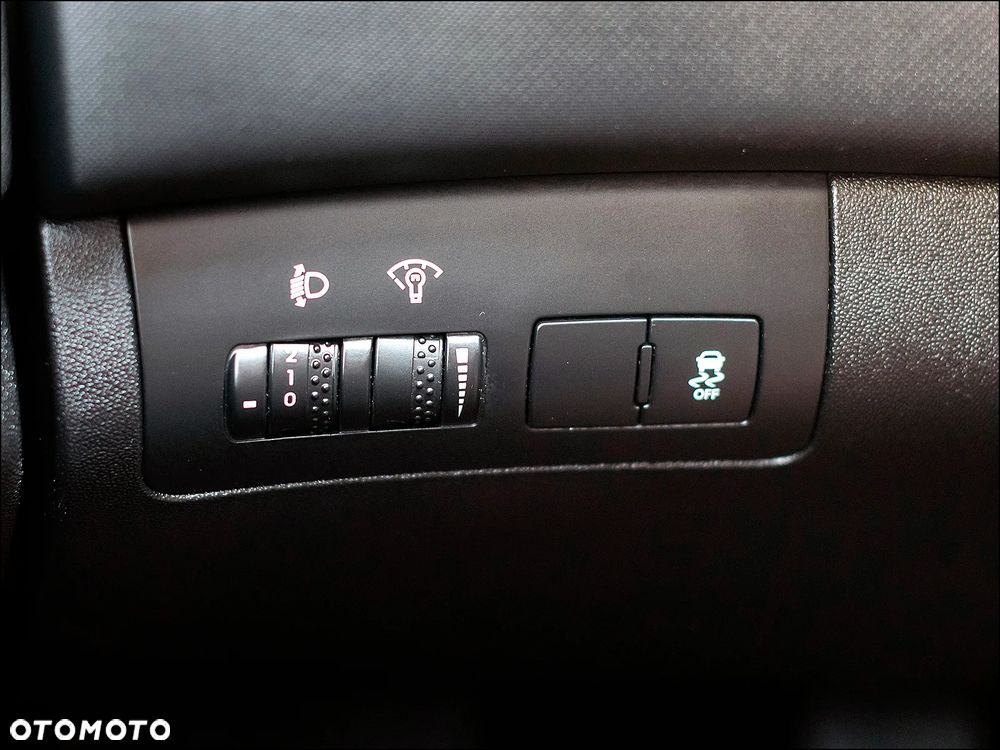 Kia Ceed - 28