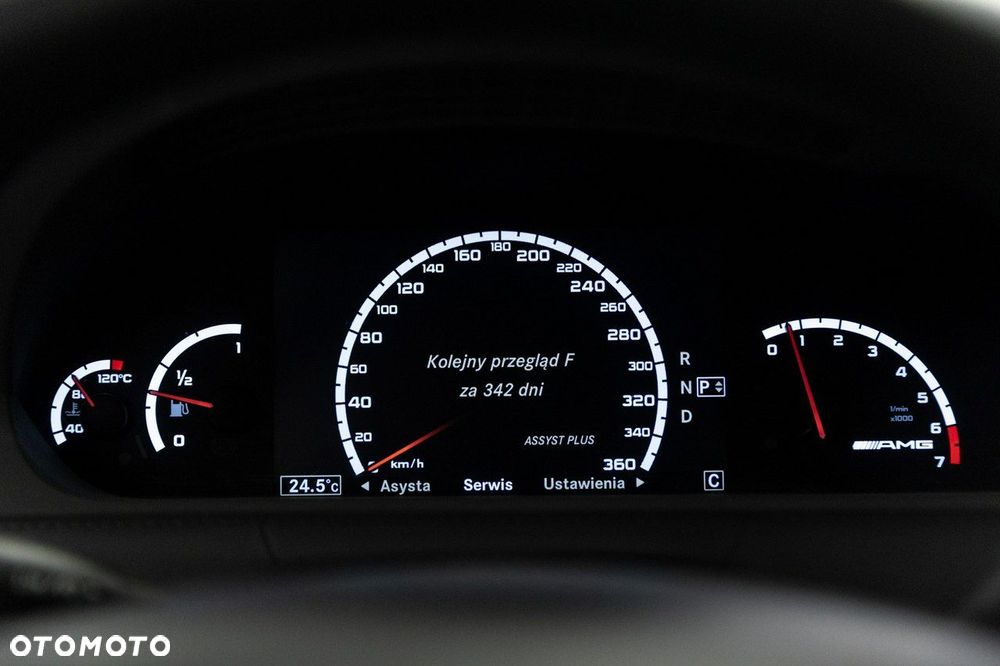 Mercedes-Benz CL - 39