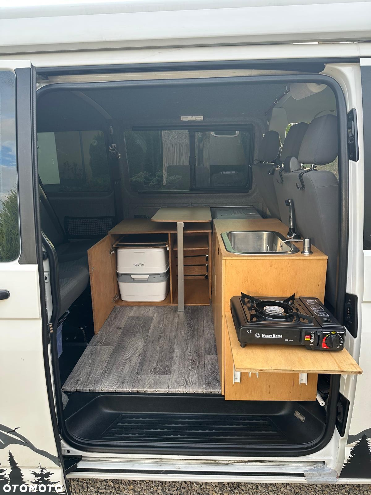 Volkswagen Transporter T5 TDI L2H1 - 12