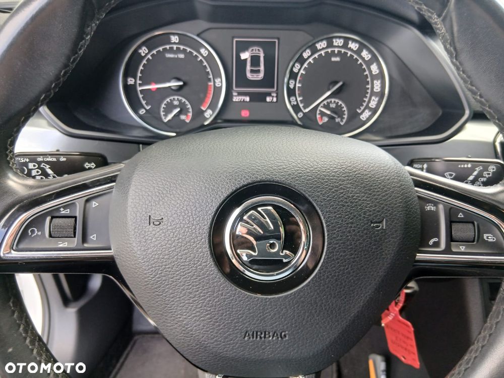 Skoda Superb 1.6 TDI Style - 23