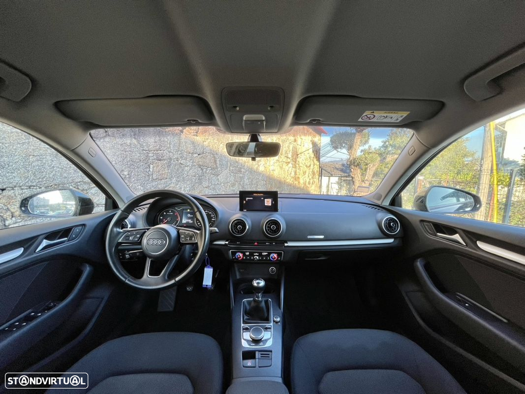 Audi A3 Sportback 1.6 TDI Design - 34
