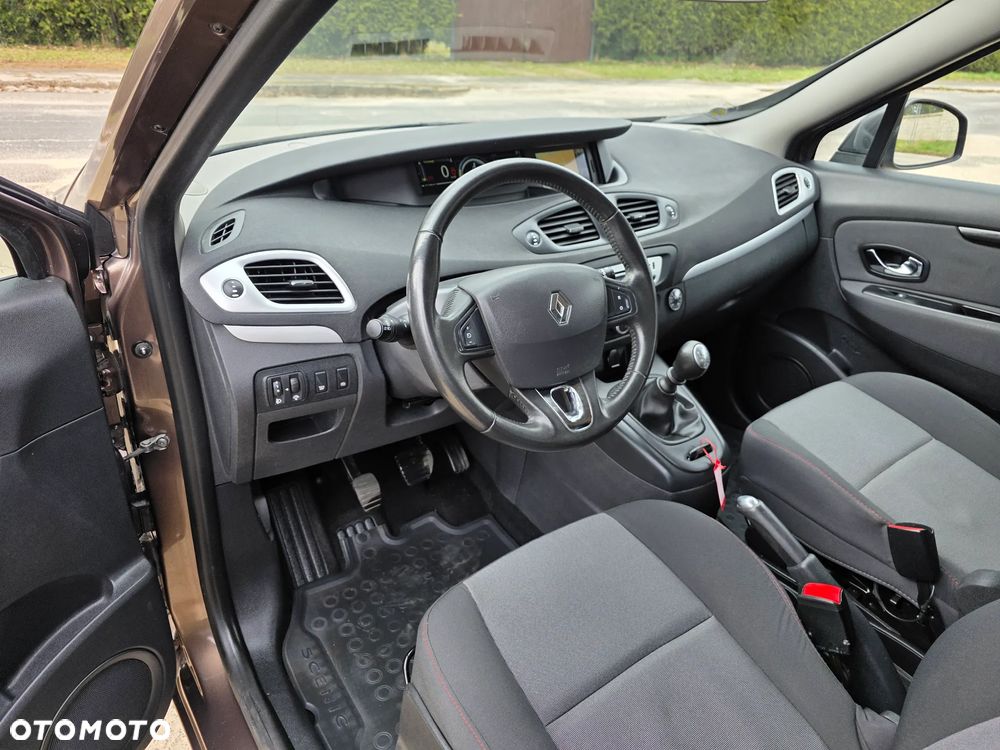 Renault Scenic dCi 110 LIMITED - 8