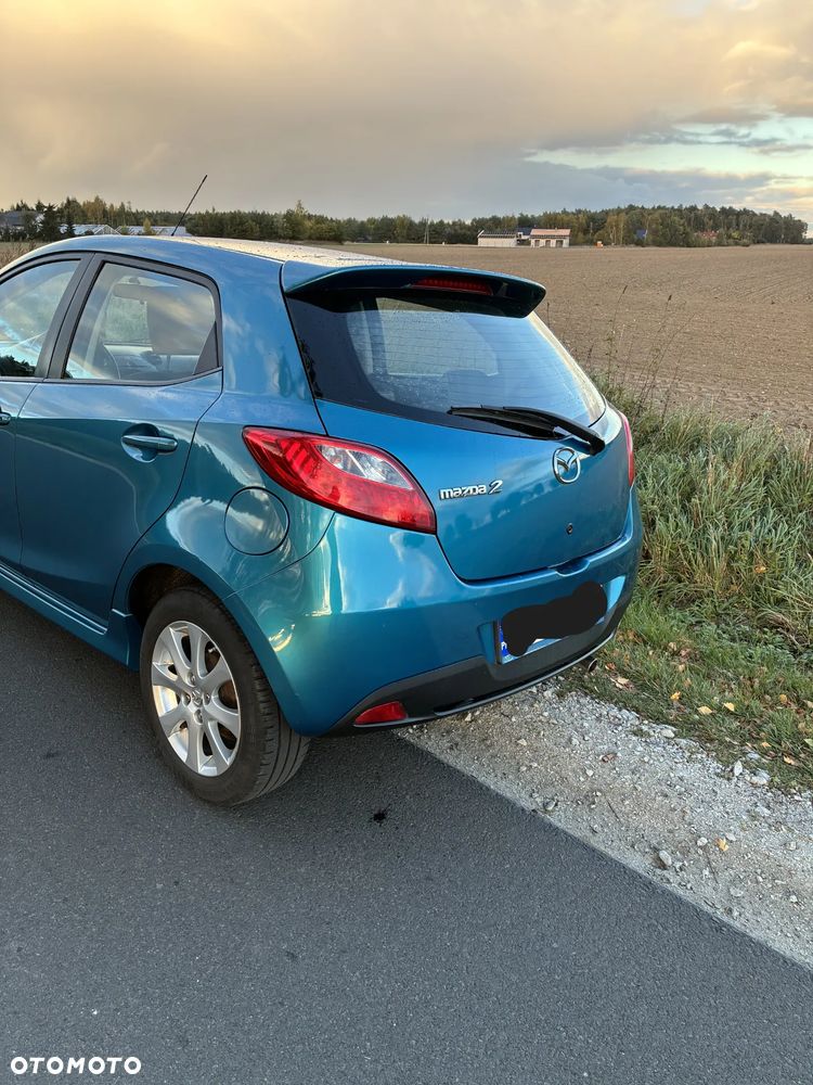 Mazda 2 - 4