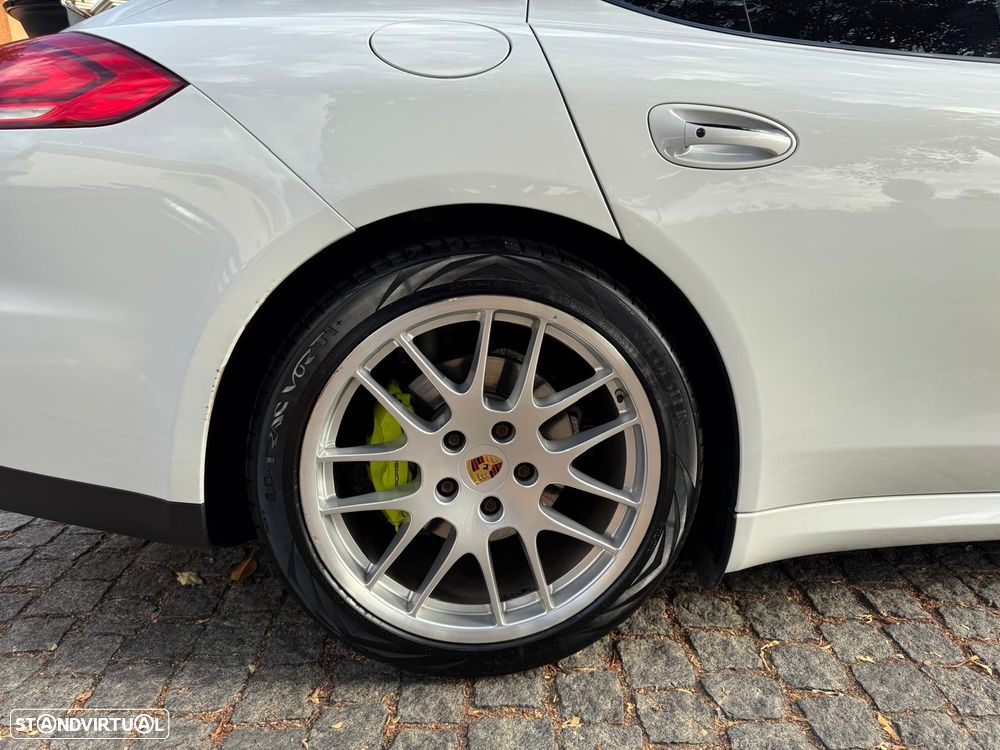 Porsche Panamera - 5